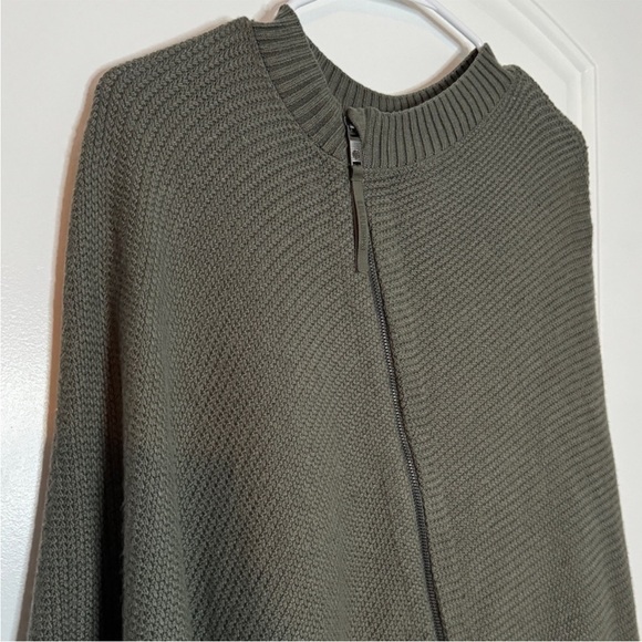 Lululemon On The Go Poncho One Size Sweater Knit Silk Modal Sage Green Ribbed - Picture 5 of 9